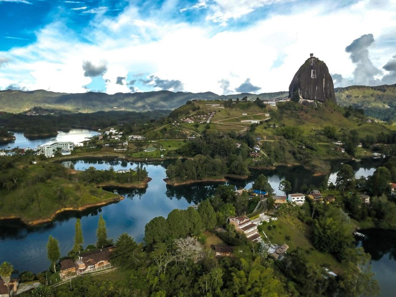 Serendipity Hospedaje Boutique Bed & Breakfast Guatape Exterior photo